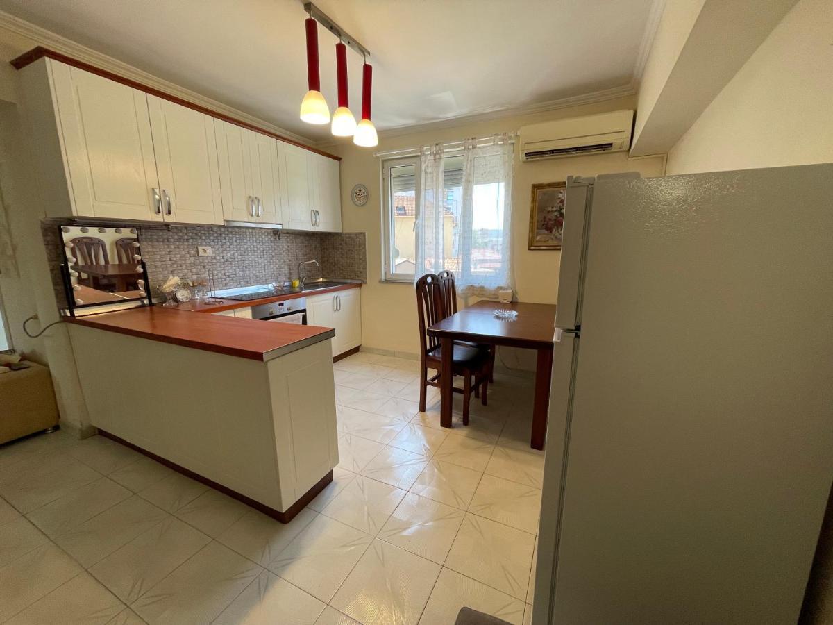 Tirana Flora Center Apartment Zewnętrze zdjęcie